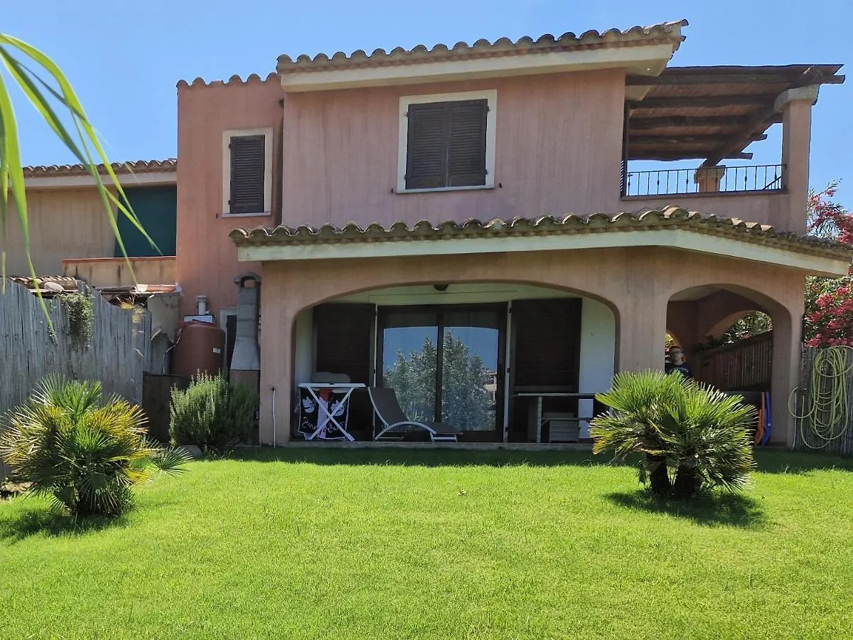 Villa isabel 2 Villasimius 0*,  Italia